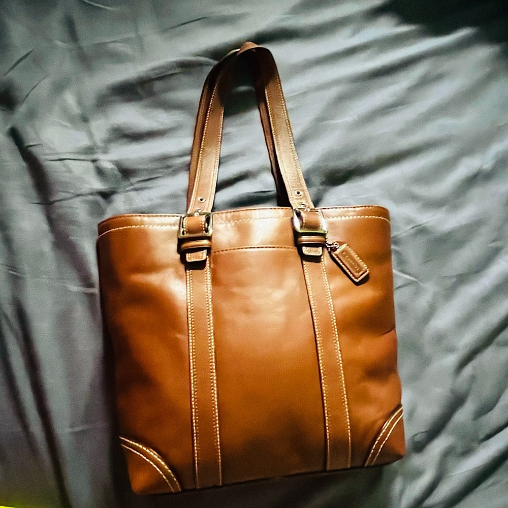 Vintage style COACH purse